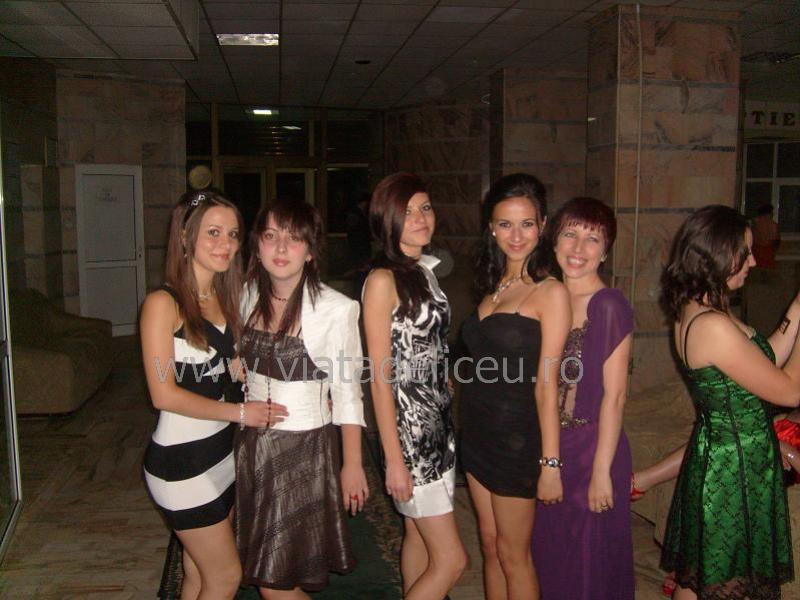 poze-banchet-liceul-stefan-procopiu-40